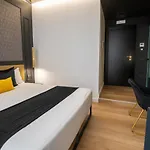 Plebiscito Boutique ゲストハウス 4*